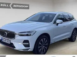 Weiß Gebraucht 2023 Volvo XC60 Plus SUV | 49.900 € (Etwas zu teuer)