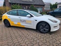 Weiß Gebraucht 2022 Tesla Model 3 Long Range AWD Limousine | 26.800 € (Guter Preis)