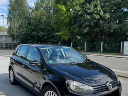 Schwarz Gebraucht 2009 VW Golf VI Limousine | 3.800 € (Fairer Preis)