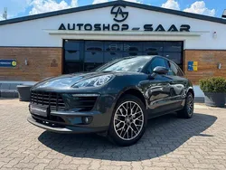 Grau Gebraucht 2017 Porsche Macan S SUV | 34.900 € (Guter Preis)