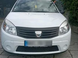Weiß Gebraucht 2009 Dacia Sandero Lauréate Kleinwagen | 2.699 € (Fairer Preis)