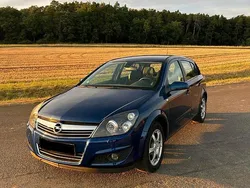 Blau Gebraucht 2009 Opel Astra Kombi | 2.950 € (Fairer Preis)