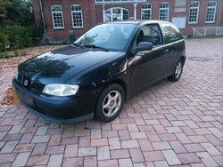 Schwarz Gebraucht 2000 Seat Ibiza Kleinwagen | 1.000 € (Fairer Preis)