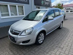 Silber Gebraucht 2012 Opel Zafira Family Van / Kleinbus | 8.299 € (Etwas zu teuer)