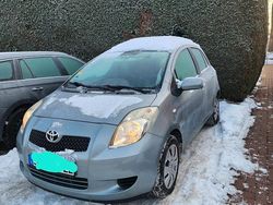 Silber Gebraucht 2006 Toyota Yaris Kleinwagen | 2.000 € (Superpreis)