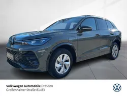 Cipressinogrün metallic Gebraucht 2025 VW Tiguan R-line SUV | 54.890 € (Fairer Preis)