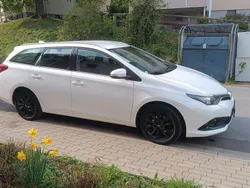 Toyota Auris Touring Sports