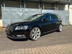 Schwarz Gebraucht 2011 VW Passat Individual Kombi | 8.599 € (Etwas zu teuer)
