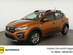Orange Gebraucht 2021 Dacia Sandero Stepway Limousine | 11.960 € (Fairer Preis)