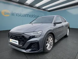 Grau Gebraucht 2024 Audi Q8 SUV | 77.799 € (Guter Preis)