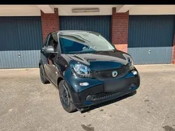 Schwarz Gebraucht 2015 Smart ForTwo Coupé Coupé | 6.000 € (Fairer Preis)