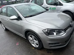 Silber Gebraucht 2014 VW Golf VII Comfortline Limousine | 7.900 € (Fairer Preis)