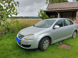 Silber Gebraucht 2007 VW Jetta Comfortline Limousine | 2.200 € (Etwas zu teuer)