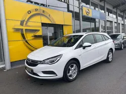 Arktis weiß Gebraucht 2019 Opel Astra Edition Kombi | 12.880 € (Etwas zu teuer)