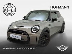 Moonwalk grey metallic Gebraucht 2022 Mini Cooper SE Classic Kleinwagen | 17.801 € (Fairer Preis)