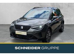 Cliff grau / schwarz Gebraucht 2024 Seat Arona Style SUV | 26.490 €