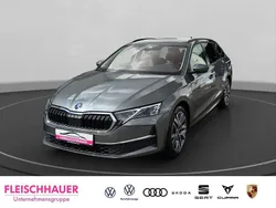 Grau Gebraucht 2024 Skoda Octavia Selection Kombi | 32.990 € (Fairer Preis)