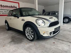 Weiß Gebraucht 2012 Mini Cooper SD Kleinwagen | 7.890 € (Fairer Preis)