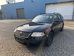 Schwarz Gebraucht 2001 VW Passat Kombi | 2.300 € (Fairer Preis)