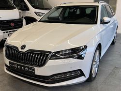 Weiß Gebraucht 2021 Skoda Superb Style Kombi | 23.999 € (Etwas zu teuer)