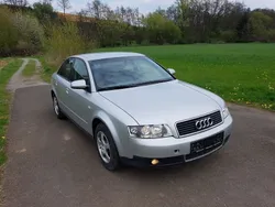 Silber Gebraucht 2001 Audi A4 Sport Limousine | 3.750 € (Etwas zu teuer)
