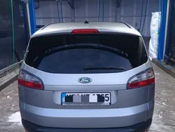 Silber Gebraucht 2007 Ford S-MAX Titanium Van / Kleinbus | 5.399 € (Etwas zu teuer)