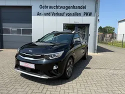 Schwarz Gebraucht 2018 Kia Stonic Spirit SUV | 10.900 € (Fairer Preis)