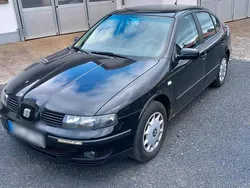Schwarz Gebraucht 2000 Seat Toledo Limousine | 400 € (Superpreis)