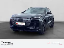 Grau Gebraucht 2025 Audi Q6 e-tron S-Line SUV | 91.320 € (Teuer)