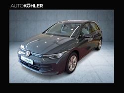 Grau Gebraucht 2024 VW Golf VIII Life Limousine | 27.900 € (Fairer Preis)