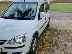 Weiß Gebraucht 2010 Opel Combo Kombi | 3.200 € (Fairer Preis)