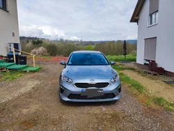 Grau Gebraucht 2020 Kia Ceed Spirit Limousine | 14.550 € (Guter Preis)