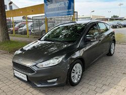 Grau Gebraucht 2017 Ford Focus Business Edition Limousine | 8.649 € (Guter Preis)