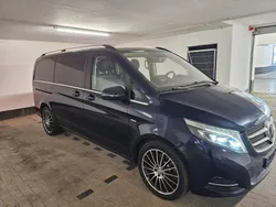Blau Gebraucht 2017 Mercedes V220 Avantgarde Van / Kleinbus | 47.700 €