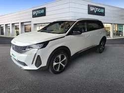 Weiß Gebraucht 2023 Peugeot 5008 Allure Van / Kleinbus | 26.880 € (Guter Preis)