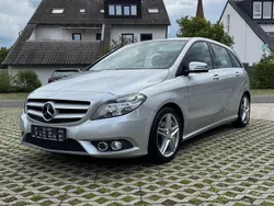 Silber Gebraucht 2013 Mercedes B180 Van / Kleinbus | 12.700 € (Guter Preis)