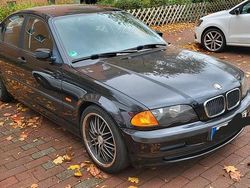 Schwarz Gebraucht 2000 BMW 316 Limousine | 3.000 € (Fairer Preis)