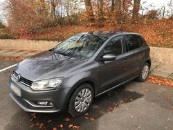 Grau Gebraucht 2015 VW Polo LOUNGE Limousine | 9.400 € (Etwas zu teuer)