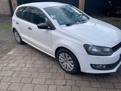 Schwarz Gebraucht 2011 VW Polo Comfortline Limousine | 3.800 € (Fairer Preis)