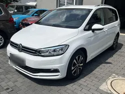 Weiß Gebraucht 2020 VW Touran United Van / Kleinbus | 18.500 € (Superpreis)