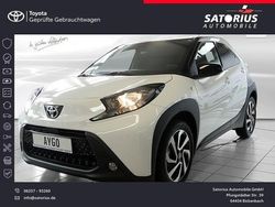 Weiß Gebraucht 2024 Toyota Aygo X-Black Kleinwagen | 17.790 €