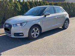 Grau Gebraucht 2016 Audi A1 Sportback Ambition Kleinwagen | 9.500 € (Fairer Preis)