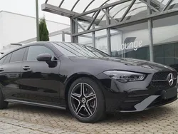 Schwarz Gebraucht 2025 Mercedes CLA200 AMG Line Premium Limousine | 36.900 € (Fairer Preis)
