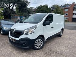 Weiß Gebraucht 2019 Renault Trafic Komfort Van / Kleinbus | 11.990 € (Superpreis)