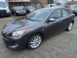 Grau Gebraucht 2011 Mazda 3 Edition Limousine | 5.499 € (Guter Preis)