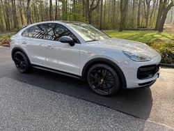 Grau Gebraucht 2023 Porsche Cayenne Turbo GT SUV | 189.500 €