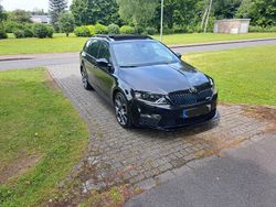 Schwarz Gebraucht 2014 Skoda Octavia RS Kombi | 12.500 € (Fairer Preis)