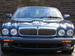 Grau Gebraucht 2001 Jaguar XJR Limousine | 39.999 €