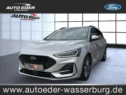 Silber Gebraucht 2023 Ford Focus ST-Line Kombi | 25.900 € (Fairer Preis)