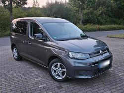 Grau Gebraucht 2021 VW Caddy Van / Kleinbus | 14.800 € (Etwas zu teuer)